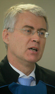 Prof. Dr. Ulrich Sieber